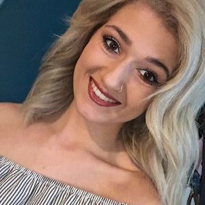 Meet your Posher, Lili